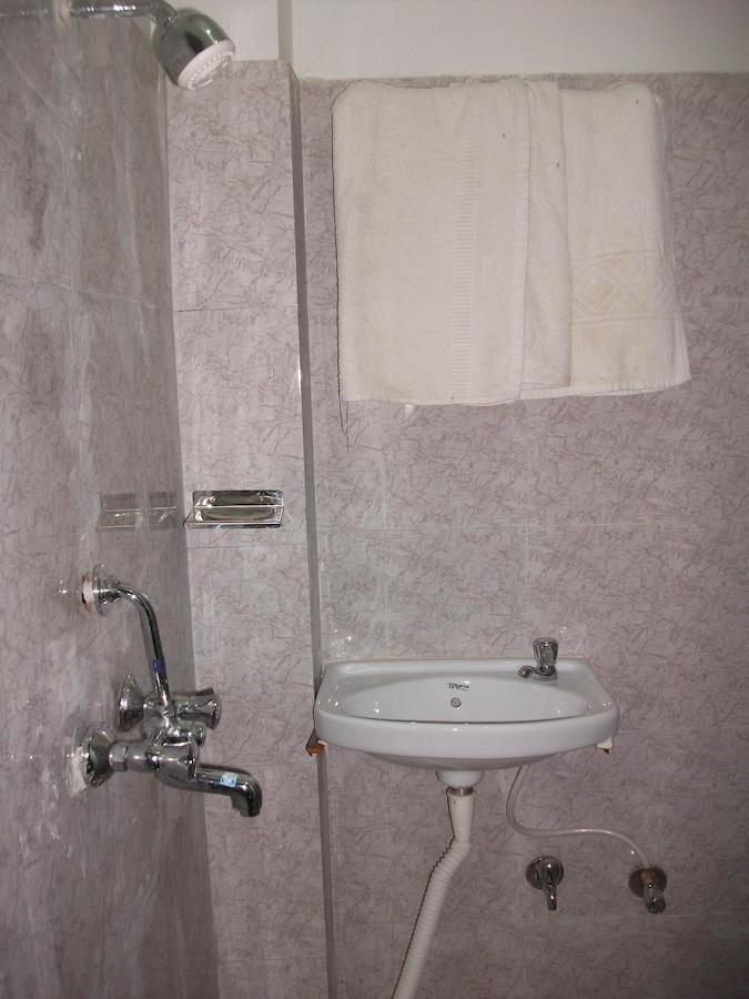 Holy City Inn Varanasi Zimmer foto